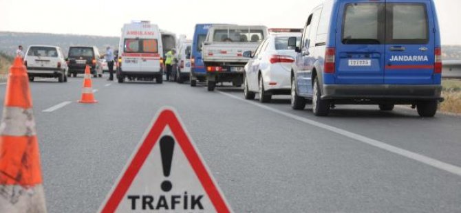 Gurbetçi sınır kapısında motorsikletle çarpıştı