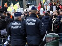 PKK yandaşlarından AB Konseyi'nin önünde protesto