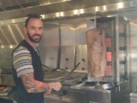Dünya şampiyonu Londra'da kebap pişirdi