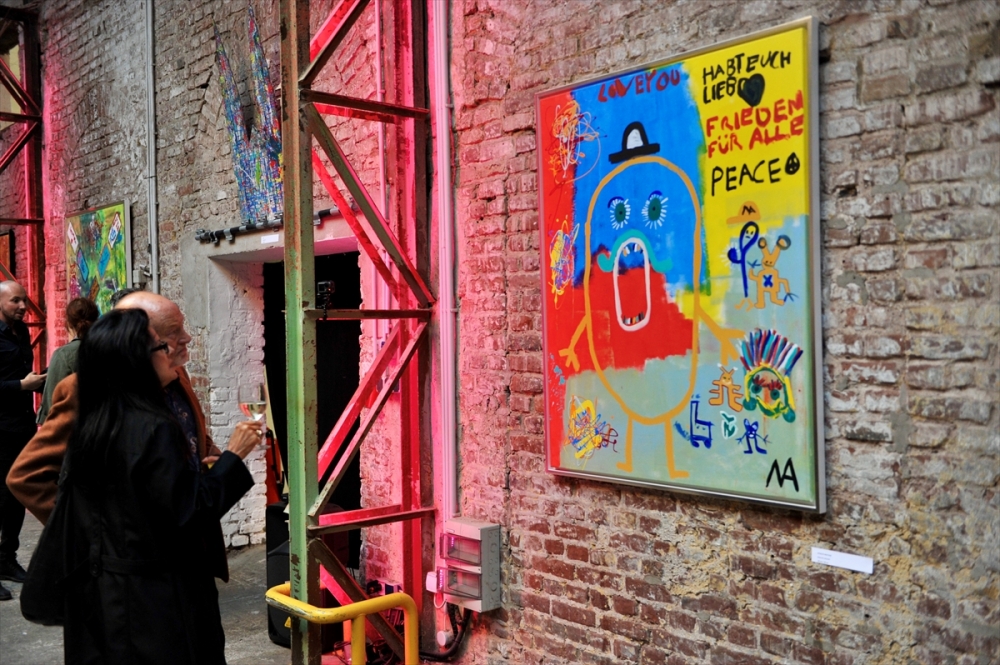 Köln kentinde yaşayan "Minik Picasso" resim sergisini açtı 10