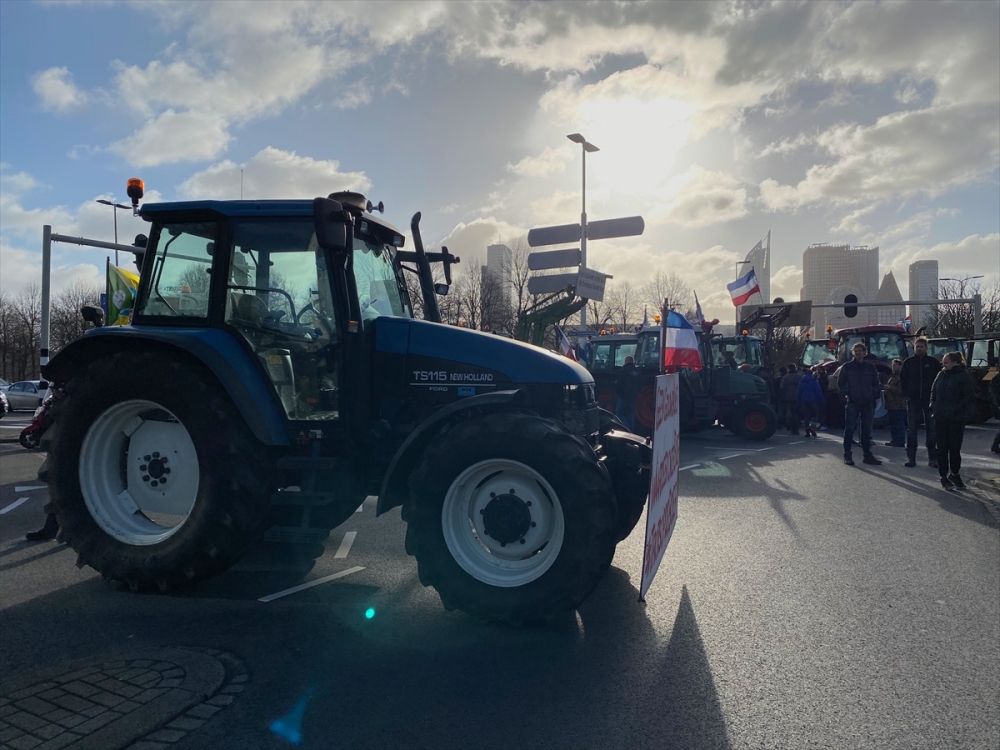 Hollanda'da çiftçiler hükümeti protesto etti 10