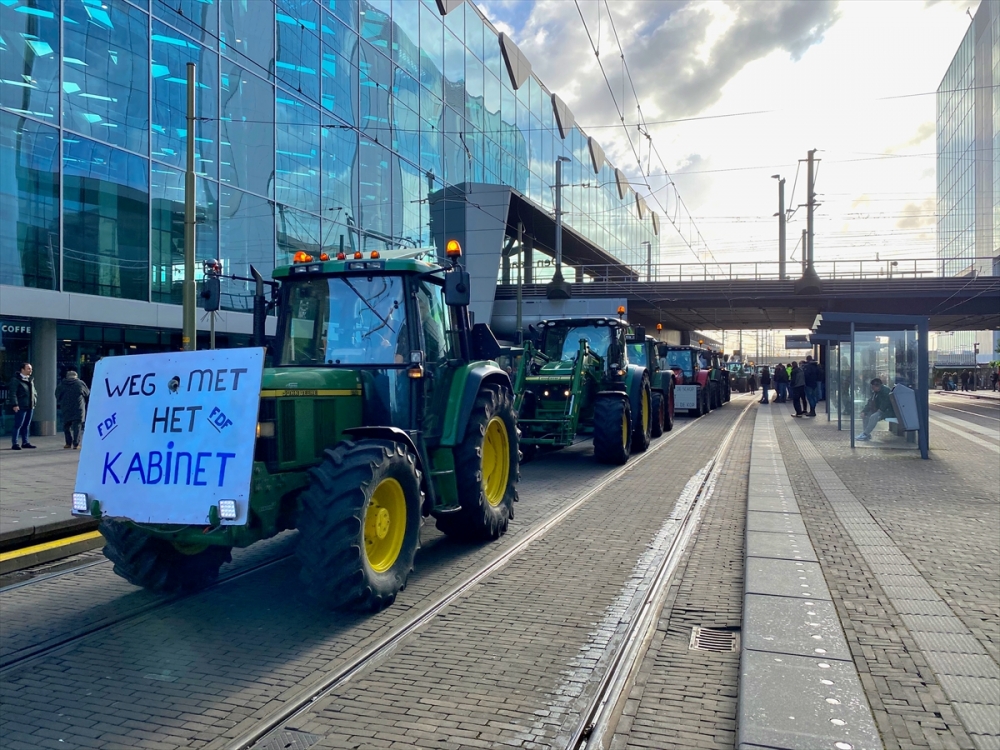 Hollanda'da çiftçiler hükümeti protesto etti 16
