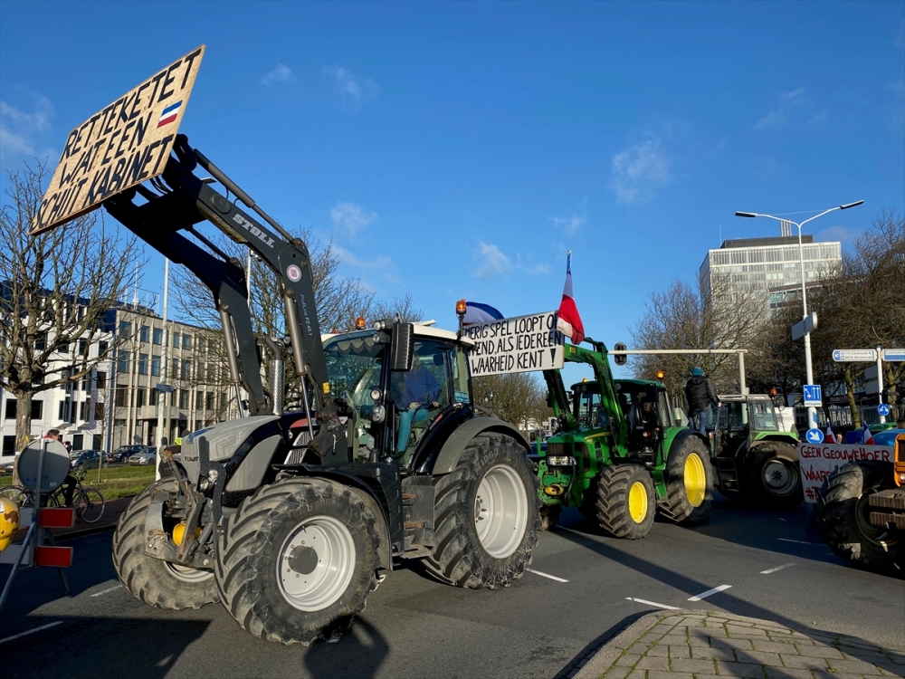 Hollanda'da çiftçiler hükümeti protesto etti 20