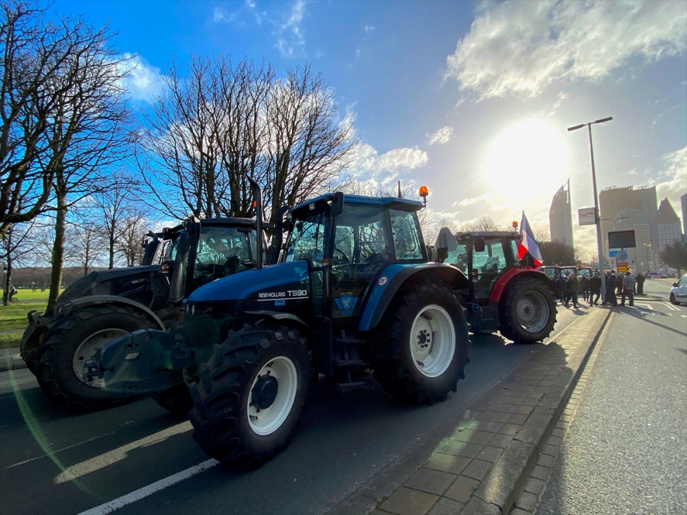 Hollanda'da çiftçiler hükümeti protesto etti 22