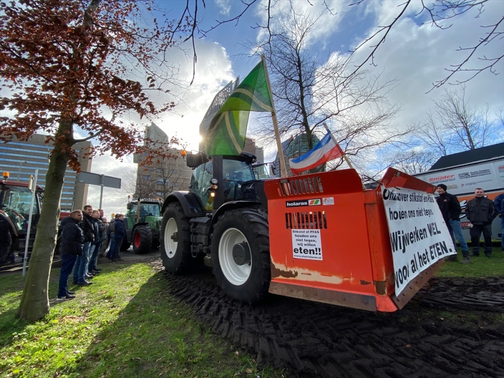 Hollanda'da çiftçiler hükümeti protesto etti 34