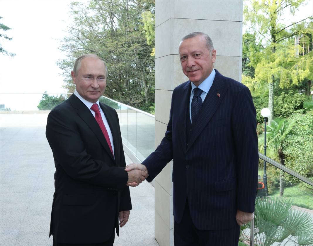 Erdoğan ve Putin Soçi'de bir araya geldi: Kritik zirveden fotoğraflar 2