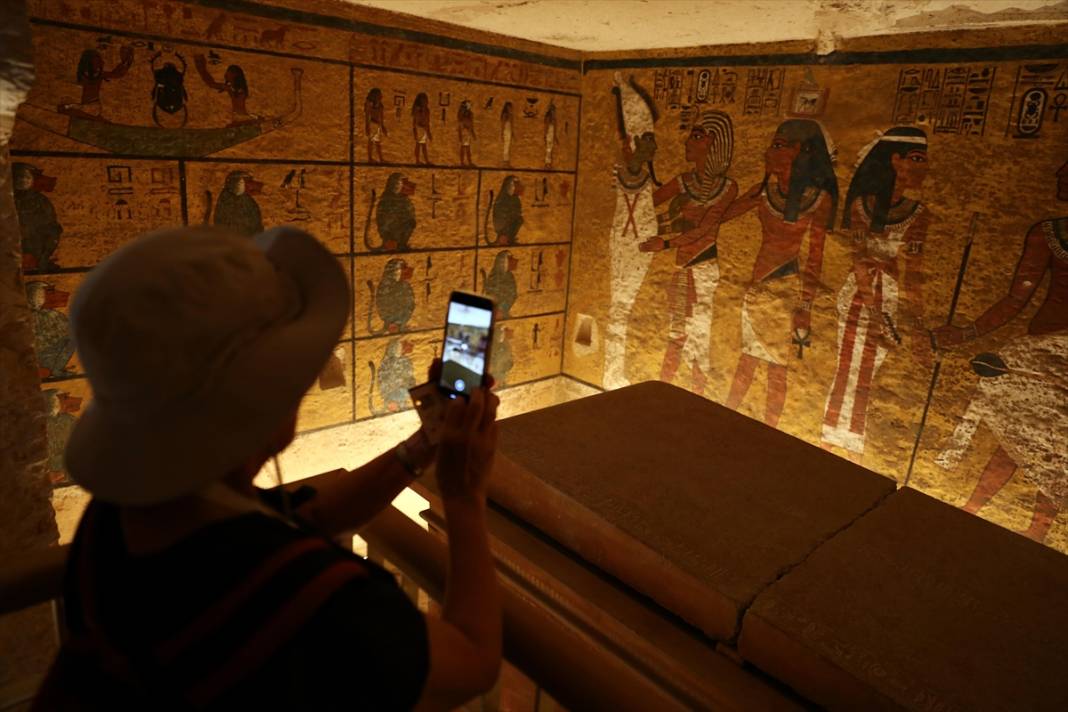 Mısır kıralı Tutankamon'a ait mezarın keşfedilişinin 100. yılı 5