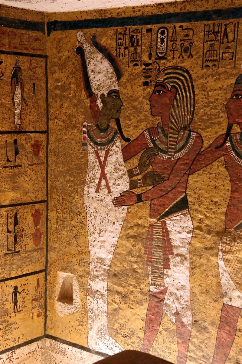 Mısır kıralı Tutankamon'a ait mezarın keşfedilişinin 100. yılı 7