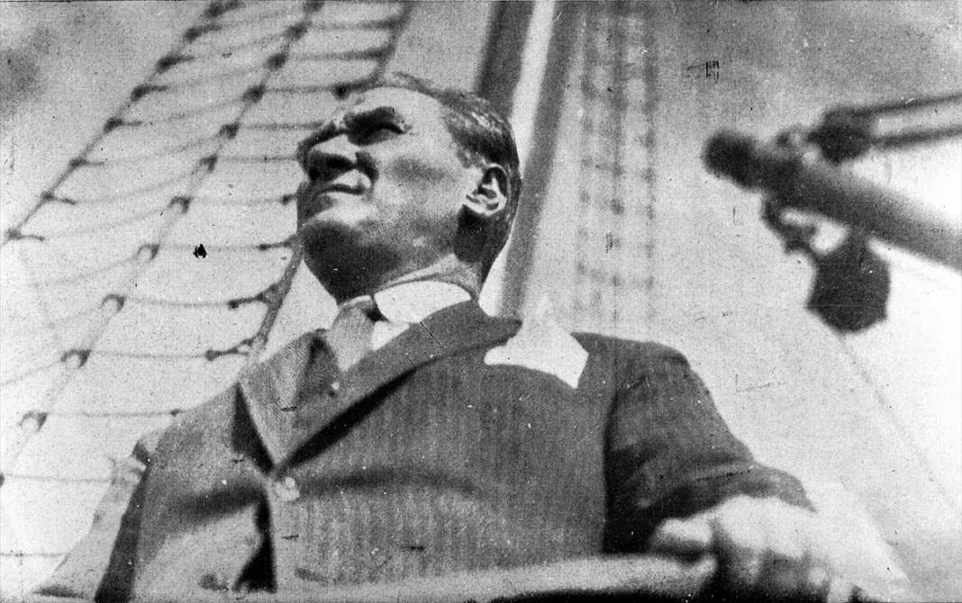 Büyük Önder Atatürk'ü anıyoruz 4