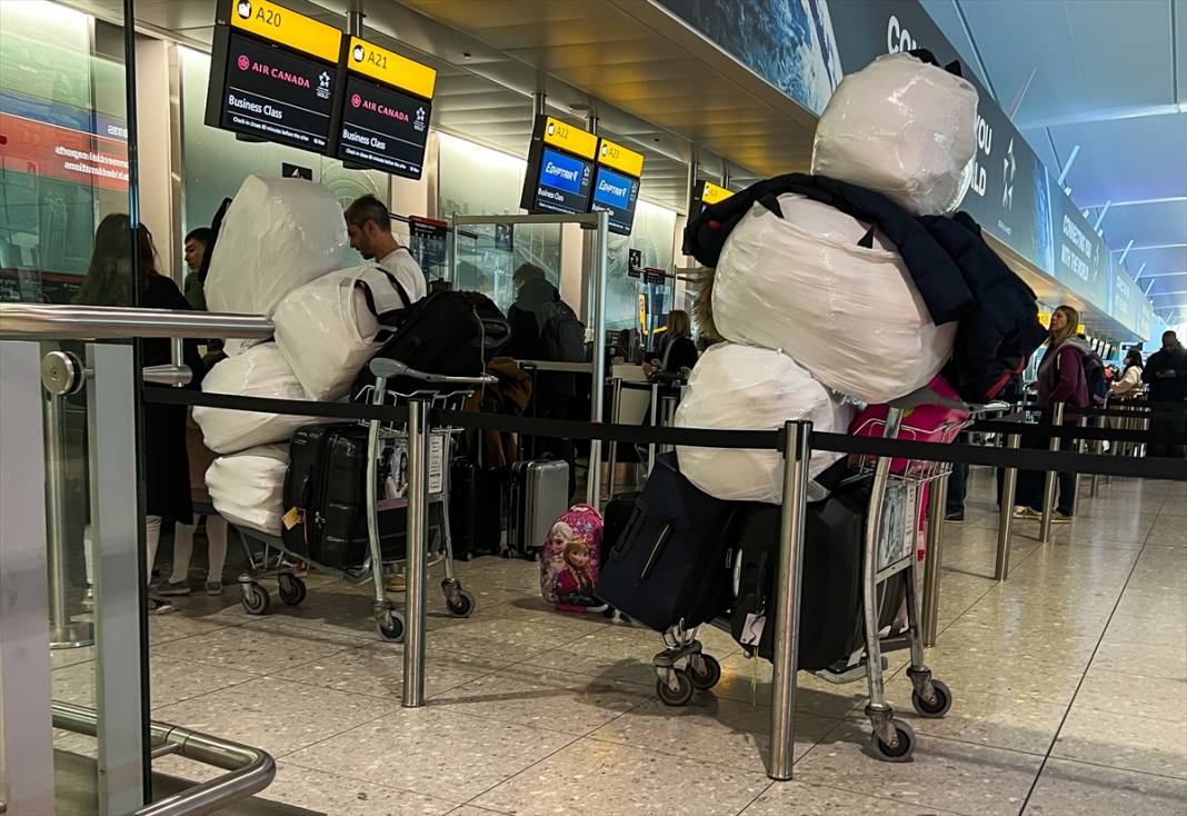 Londra'daki Heathrow Havalimanı çalışanları Dünya Kupası öncesinde greve gitti 5