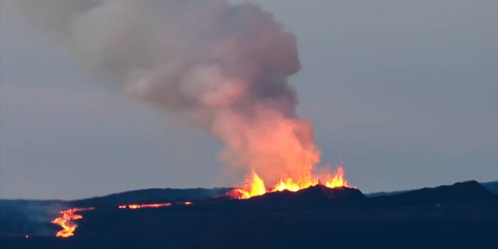 38 yıl sonra harekete geçen, Dünya'nın en büyük aktif yanardağı Mauna Loa'da gün doğumu