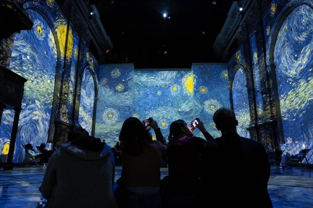 Napoli'de dijital Van Gogh sergisi 10