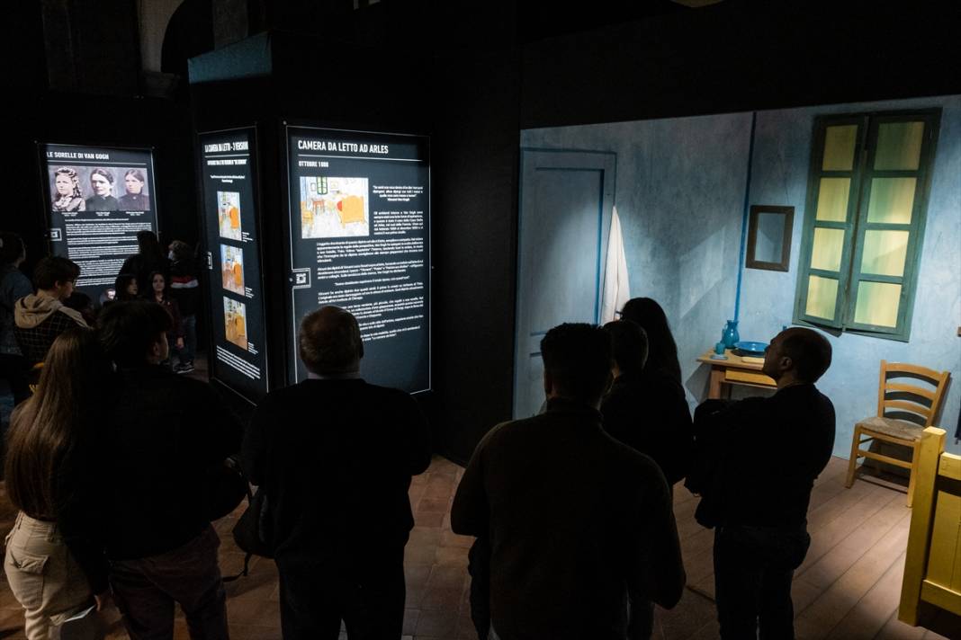 Napoli'de dijital Van Gogh sergisi 15