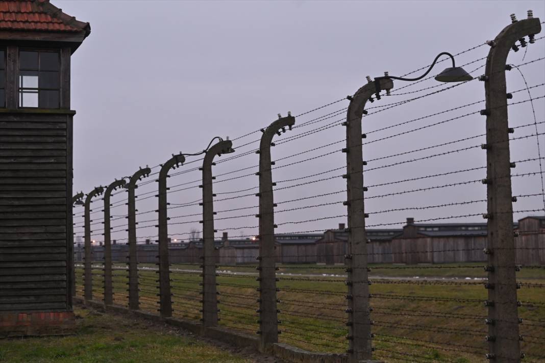Polonya’da bulunan Auschwitz-Birkenau Nazi toplama kampı 3