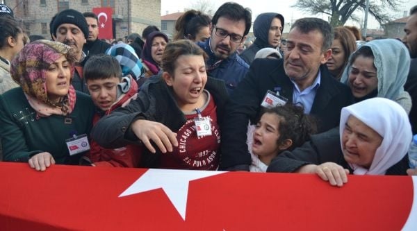 Türkiye şehitlerini uğurluyor 25