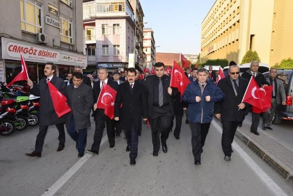 Türkiye şehitlerini uğurluyor 77
