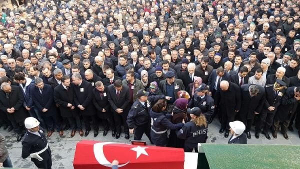 Türkiye şehitlerini uğurluyor 89