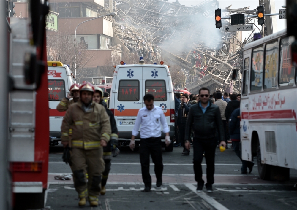 17 katlı bina çöktü: 30 itfaiyeci öldü 2