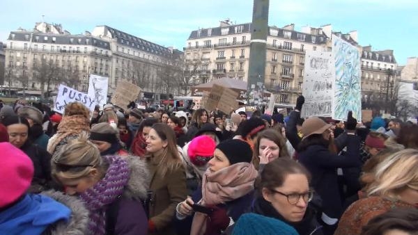 Paris’te Trump karşıtı kadın yürüyüşü düzenlendi 3