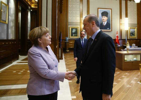 Merkel'in Türkiye çıkarması 2