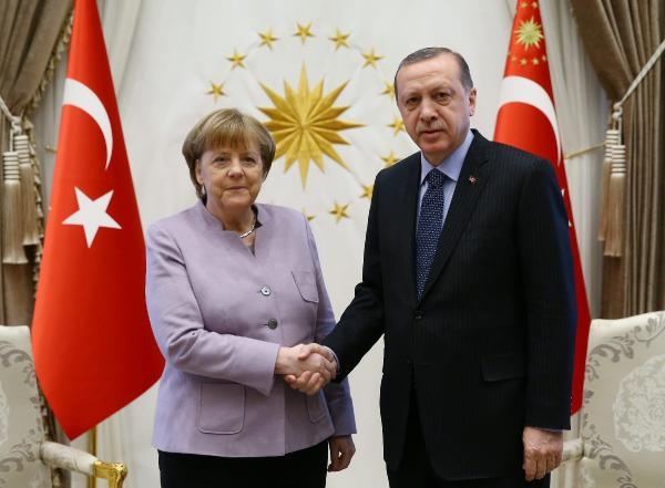 Merkel'in Türkiye çıkarması 4
