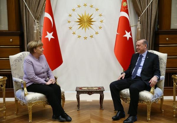 Merkel'in Türkiye çıkarması 6