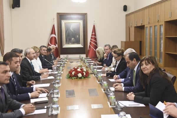 Kılıçdaroğlu, Almanya-Türkiye Dostluk Grubu ile bir araya geldi 1