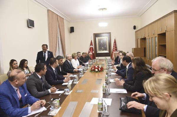Kılıçdaroğlu, Almanya-Türkiye Dostluk Grubu ile bir araya geldi 4