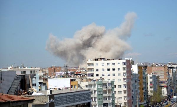 Diyarbakır'da patlama 1