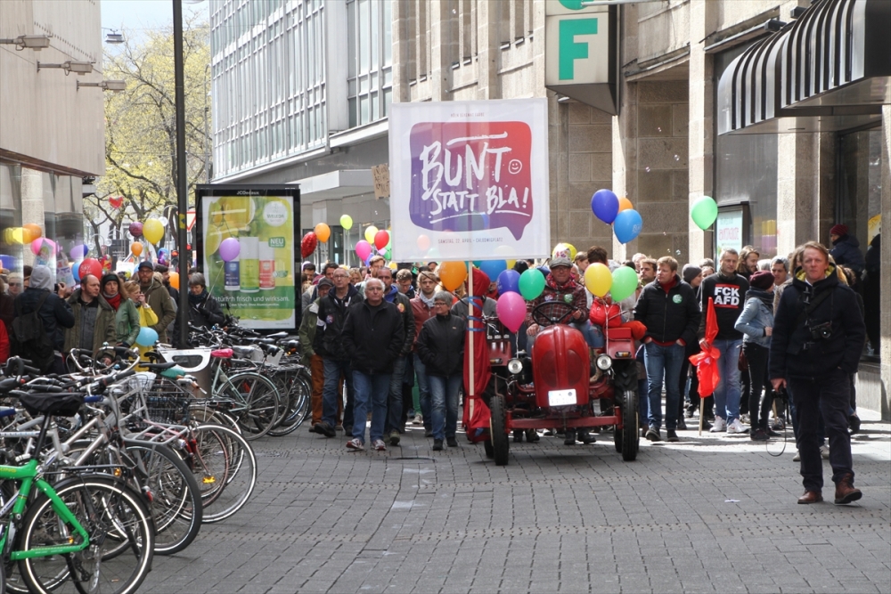 Köln'de on binler ırkçılığa #HAYIR dedi 29