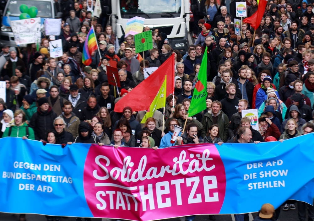 Köln'de on binler ırkçılığa #HAYIR dedi 31