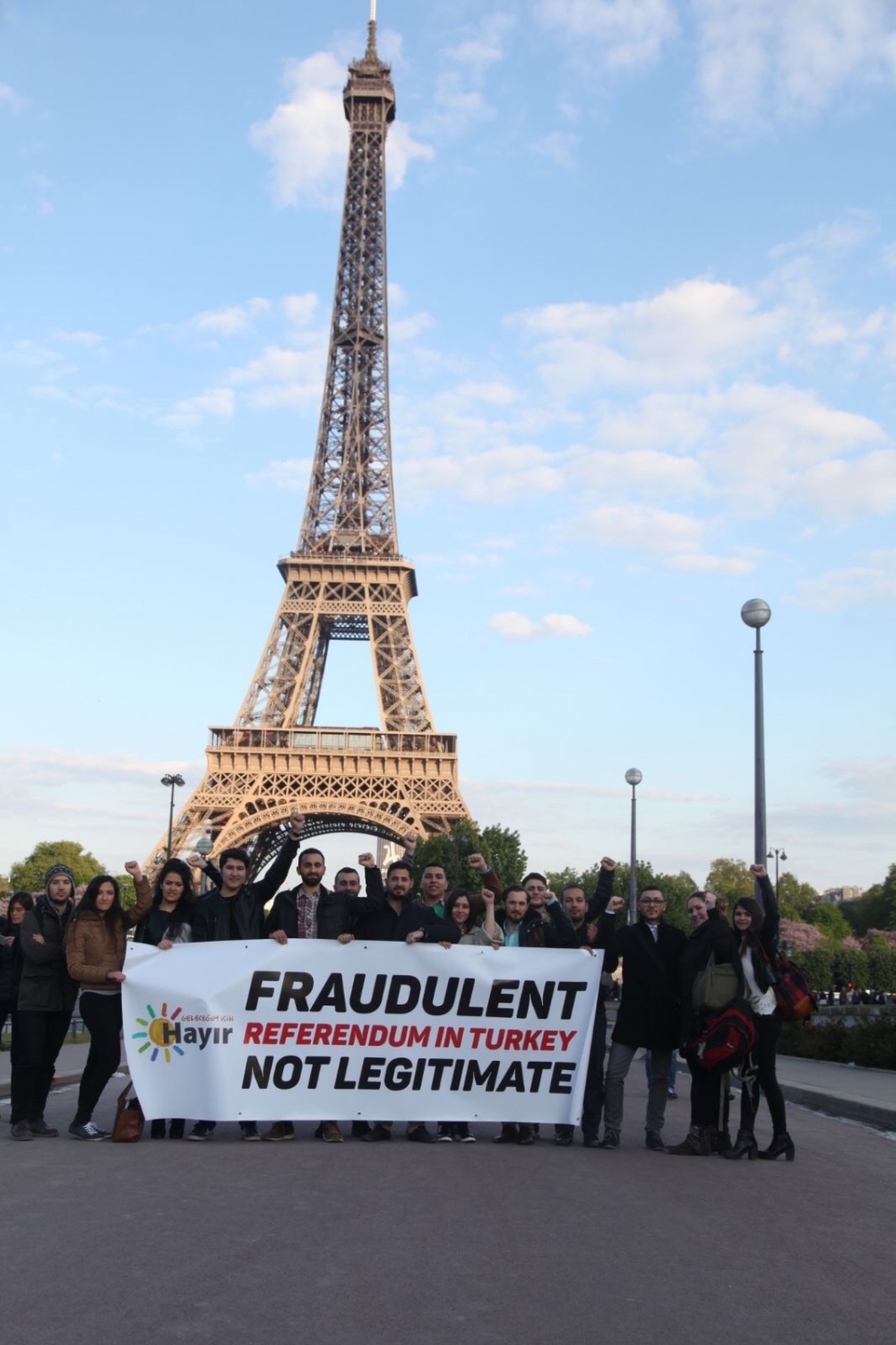 CHP'li gençlerden Paris'te referandum protestosu 7