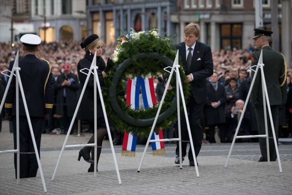 Hollanda'da 2. Dünya Savaşı kurbanları anıldı 6
