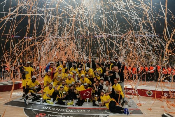 Fenerbahçe tarih yazdı 34