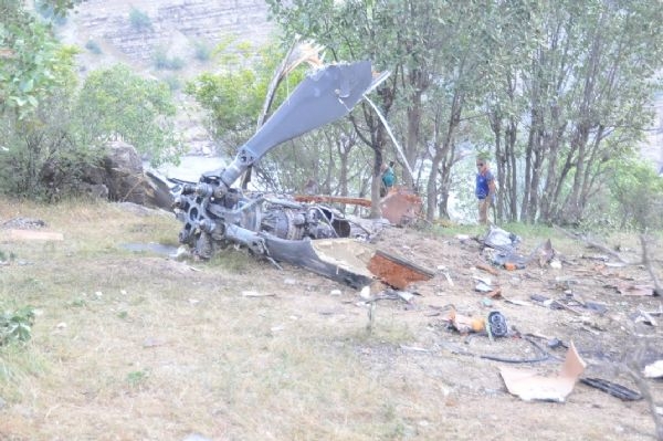 Şırnak’ta helikopter düştü: 13 şehit 6