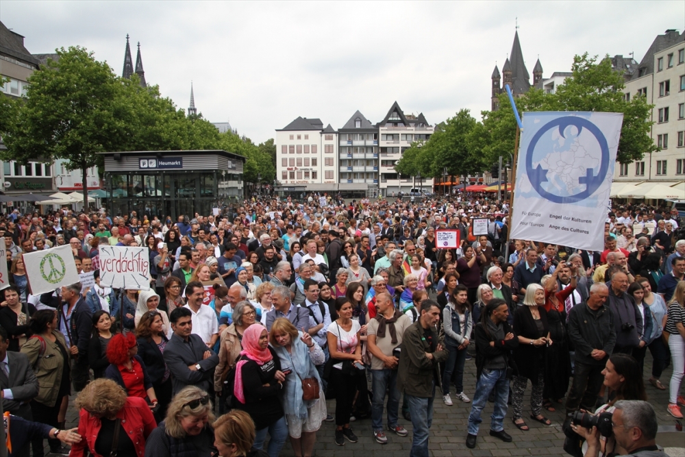 Almanya'da Müslümanlardan 'Barış Yürüyüşü' 3