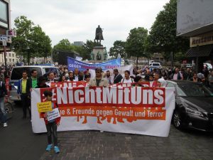 Almanya'da Müslümanlardan 'Barış Yürüyüşü'