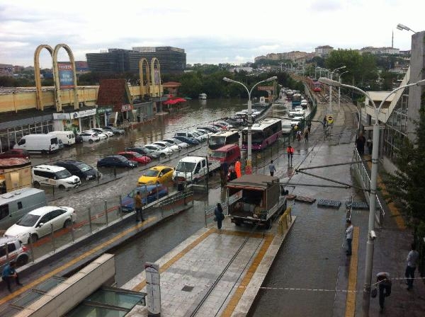 İstanbul'da yağmura teslim 54