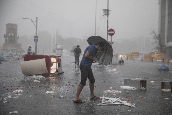 İstanbul'da yağmur hayatı felç etti 11
