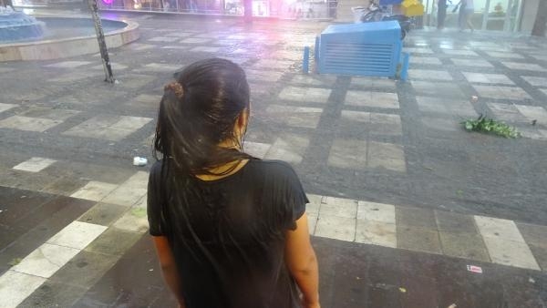 İstanbul'da yağmur hayatı felç etti 49