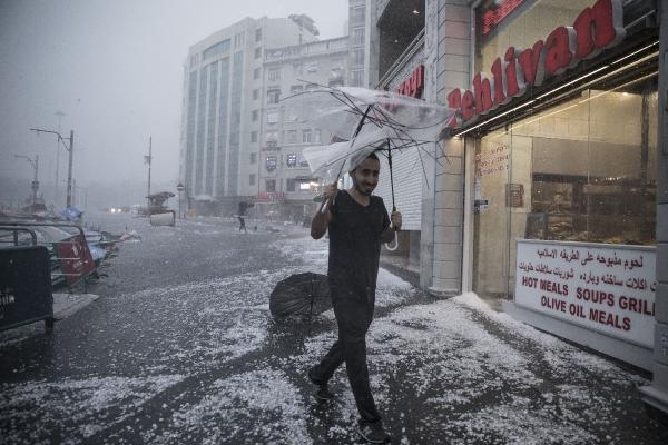 İstanbul'da yağmur hayatı felç etti 5