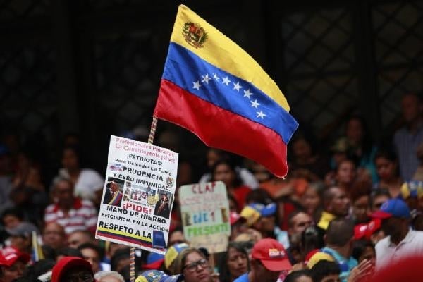 Venezuela'da kanlı seçim: 10 ölü 10