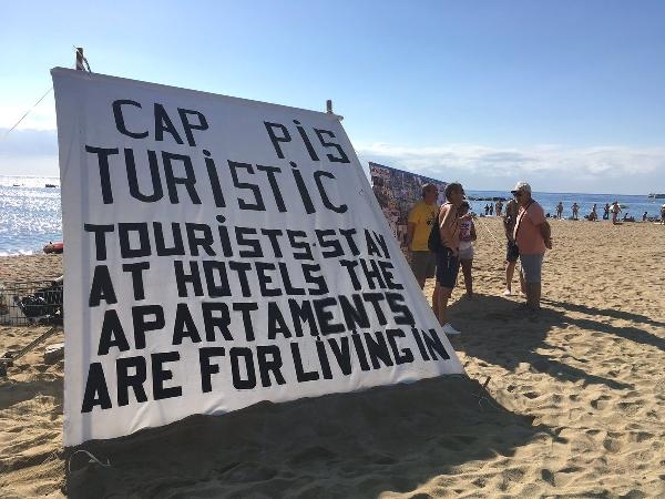 Barselona halkı, turizme karşı 6