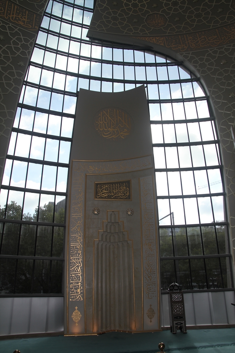 Almanya'daki camilerde 'Açık Kapı Günü' 3