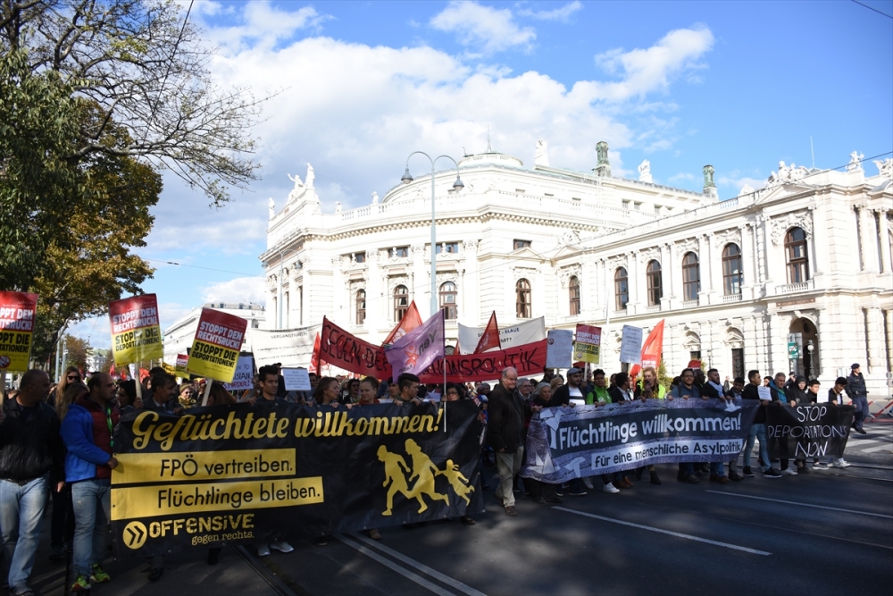 'FPÖ gitsin, sığınmacılar kalsın' 6