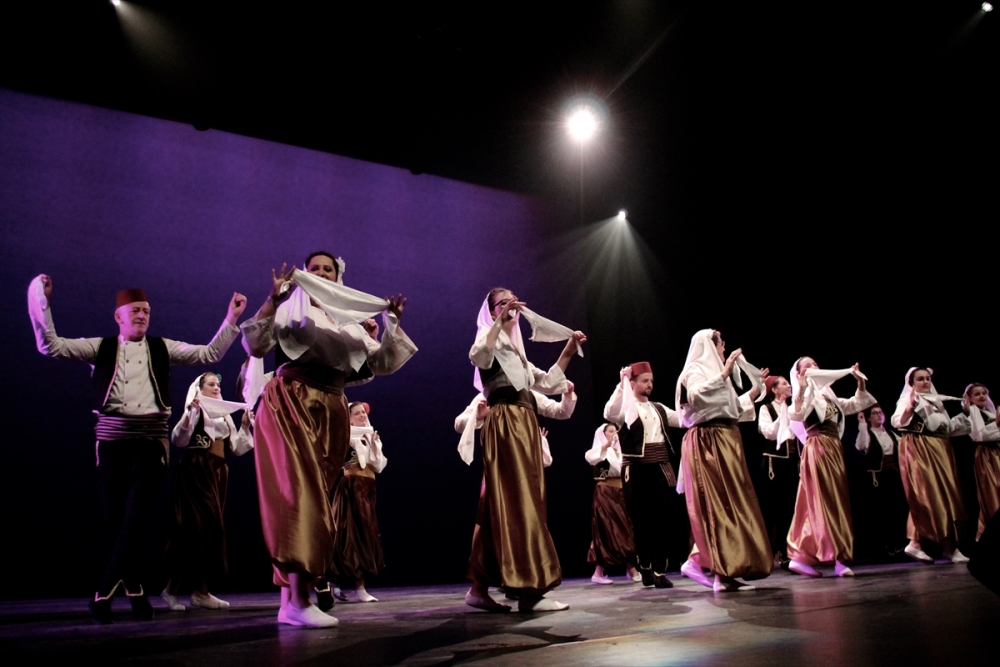Hollanda'da Türk halk oyunları rüzgarı 11