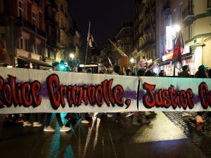 Brüksel'de polis şiddeti protestosu
