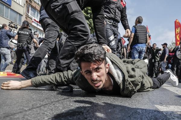 Beşiktaş'ta polis müdahalesi 1