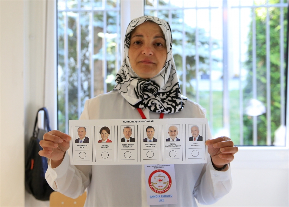 Yurt dışında oy verme işlemi başladı 24
