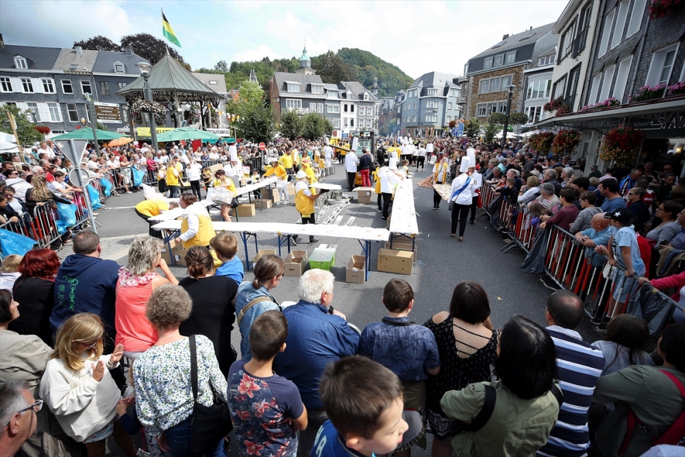 Belçika'da 10 bin yumurtalı dev omlet 12